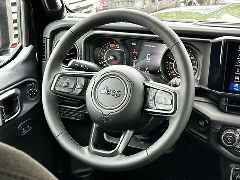 New 2026 Jeep Wrangler Unlimited Rubicon AWD/4WD image 27