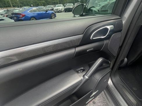 Used 2016 Porsche Cayenne GTS AWD/4WD image 14
