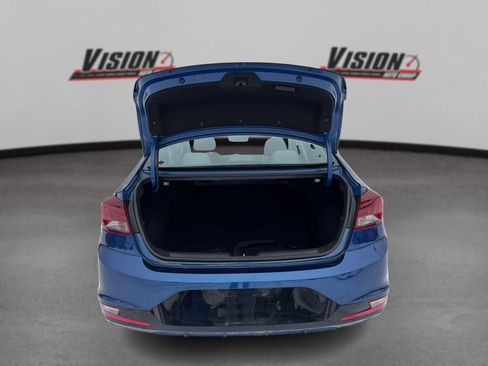 Used 2019 Hyundai Elantra SEL image 11