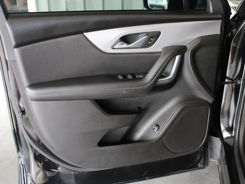 Used 2022 Chevrolet Blazer LT AWD/4WD image 33