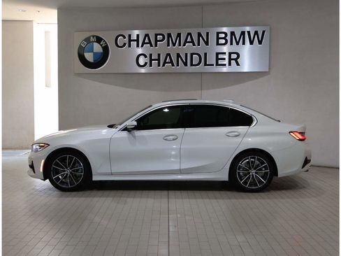 Used 2020 BMW 330i Sedan w/ Driving Assistance Package RWD image 3