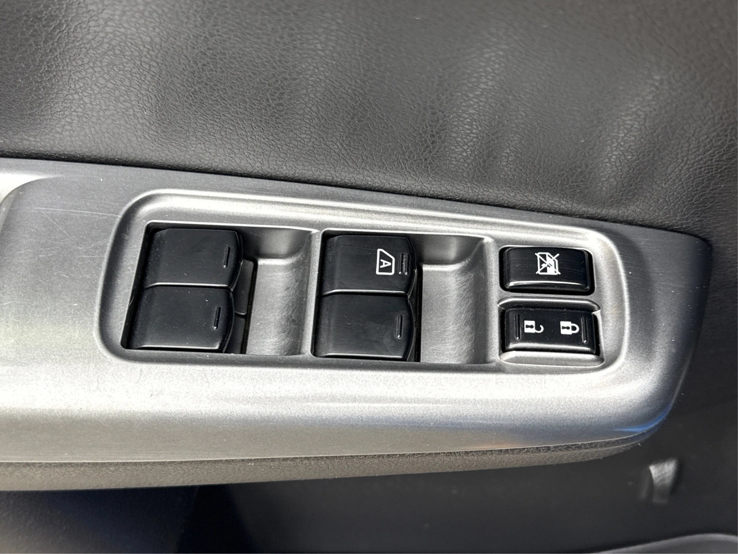 Used 2011 Subaru Impreza WRX Sedan AWD/4WD image 20