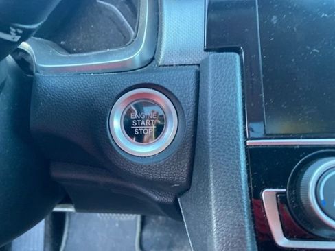 Used 2018 Honda Civic EX image 15