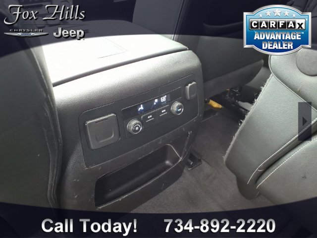 Used 2020 GMC Yukon SLT w/ Value Plus Edition AWD/4WD image 13