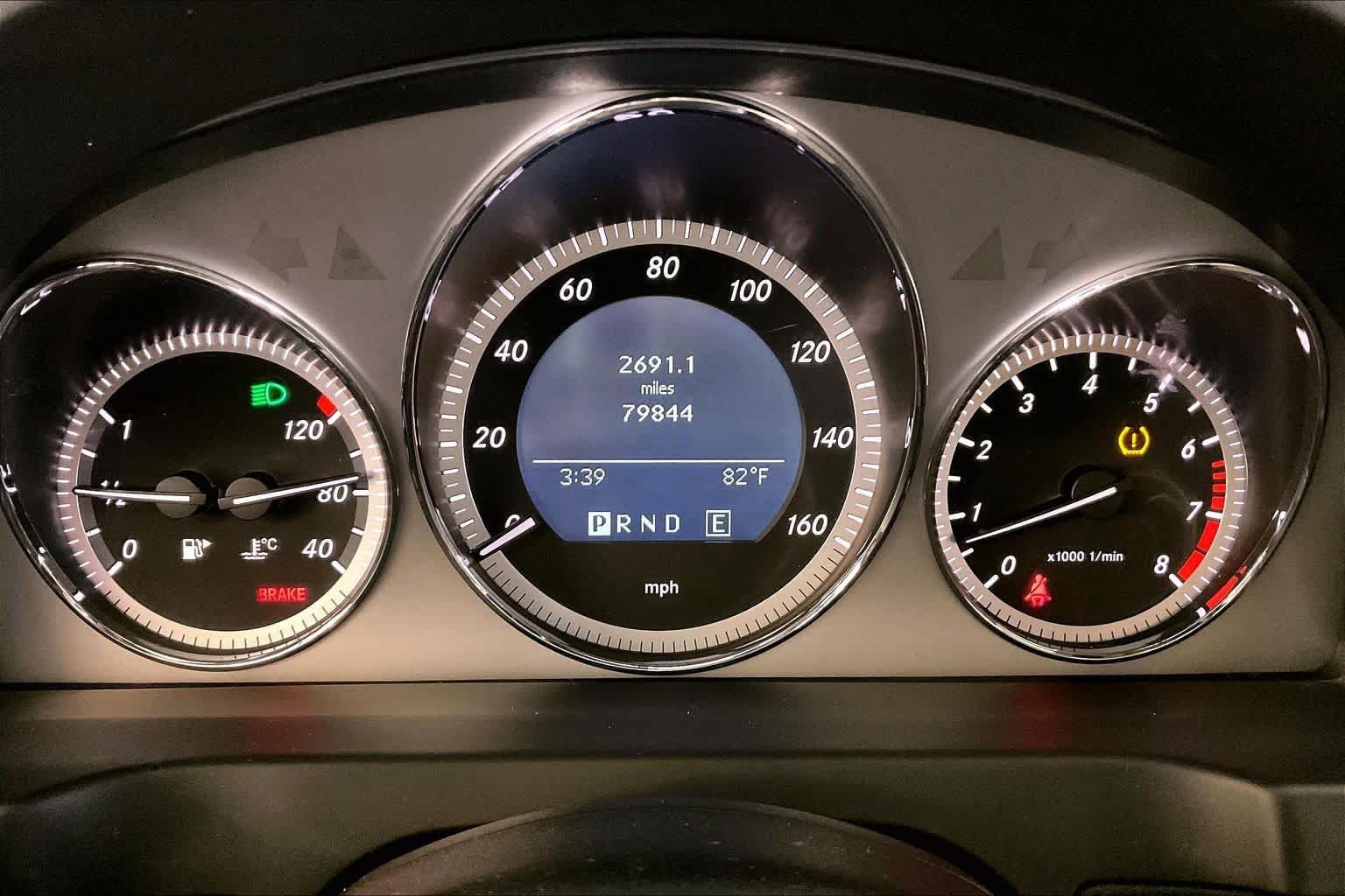 Used 2011 Mercedes-Benz C 300 Sedan image 24