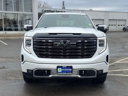 Used 2025 GMC Sierra 1500 Denali Ultimate image 3