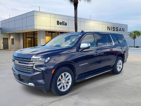 Used 2023 Chevrolet Suburban Premier image 1