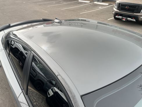 Used 2023 Dodge Charger SXT w/ Blacktop Package image 10