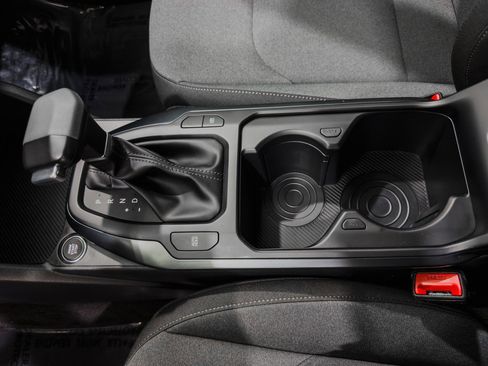 Used 2025 Kia K4 LX image 29