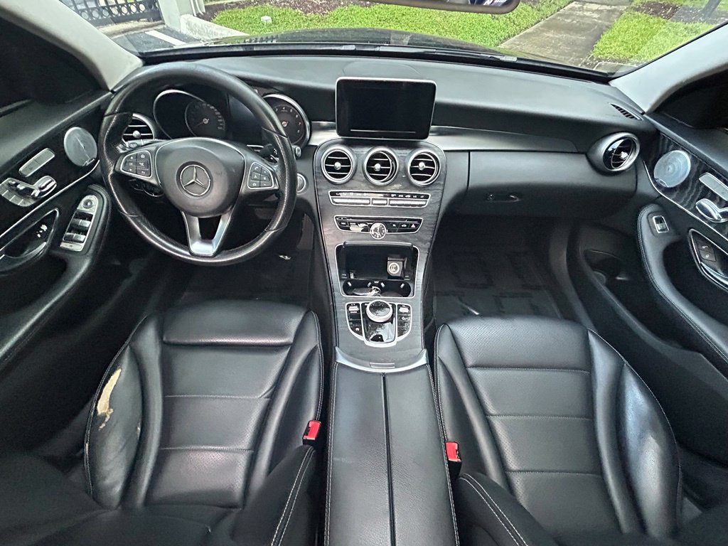 Used 2017 Mercedes-Benz C 300 4MATIC Sedan image 10