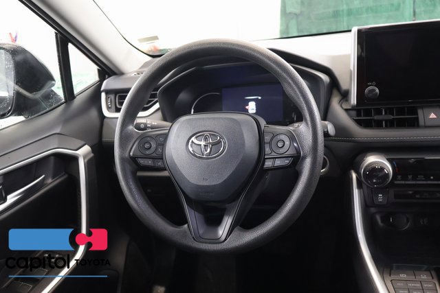 Used 2025 Toyota RAV4 XLE AWD/4WD image 14