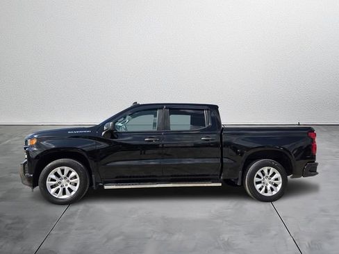 Used 2021 Chevrolet Silverado 1500 Custom image 2