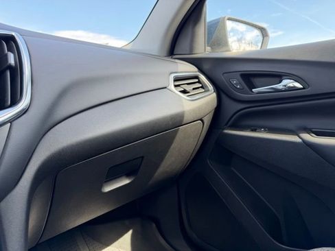 Used 2024 Chevrolet Equinox LT image 27