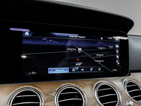 Used 2023 Mercedes-Benz E 350 4MATIC Sedan image 39