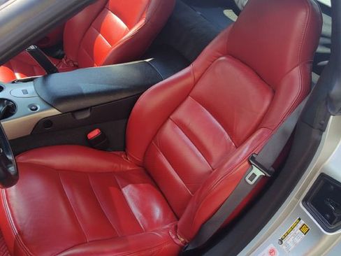 Used 2005 Chevrolet Corvette Coupe w/ Preferred Equipment Group image 27