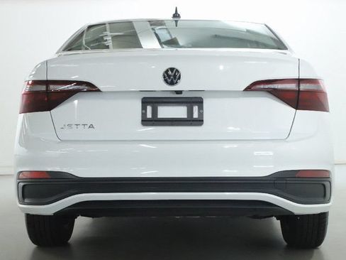 Certified 2024 Volkswagen Jetta S FWD image 41