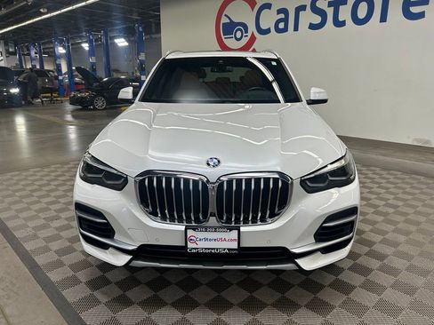 Used 2022 BMW X5 xDrive40i w/ Premium Package AWD/4WD image 4