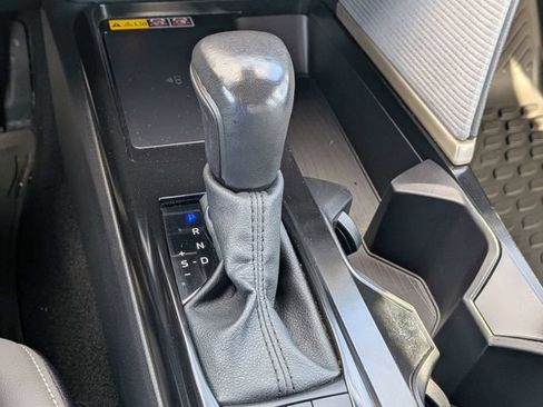 Used 2025 Toyota Camry SE FWD image 21