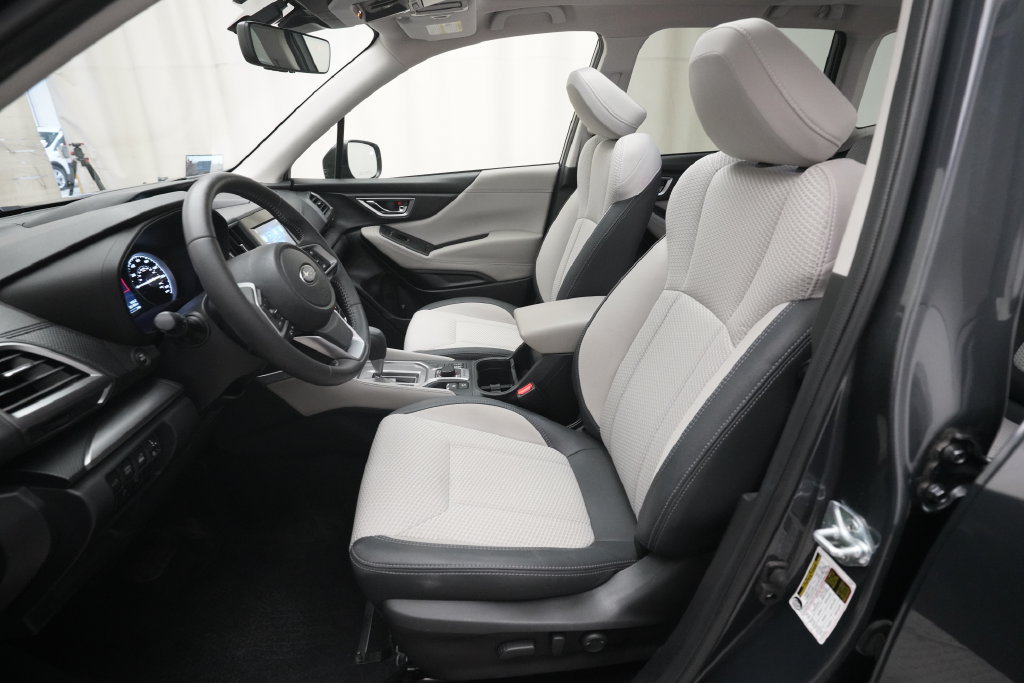 Certified 2024 Subaru Forester Premium AWD/4WD image 7