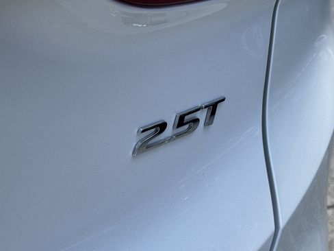 Used 2023 Hyundai Santa Fe Limited w/ Cargo Package FWD image 18