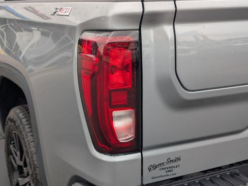 Used 2024 GMC Sierra 1500 Elevation w/ Elevation Premium Package AWD/4WD image 11