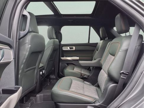 Used 2024 Ford Explorer Timberline w/ Timberline Technology Package AWD/4WD image 13