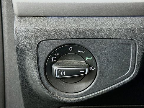 Used 2019 Volkswagen Atlas SEL Premium image 10