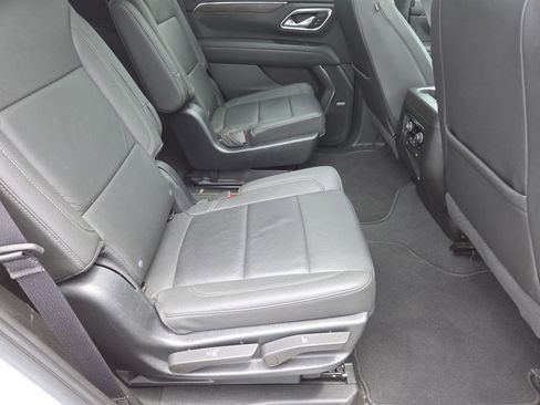 Used 2023 Chevrolet Tahoe Z71 w/ Luxury Package AWD/4WD image 27
