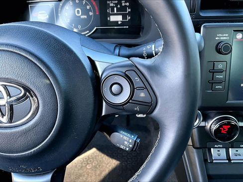 Certified 2025 Toyota GR86 Premium image 18