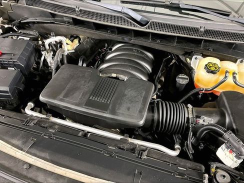 Used 2022 GMC Yukon Denali w/ Denali Premium Package image 45