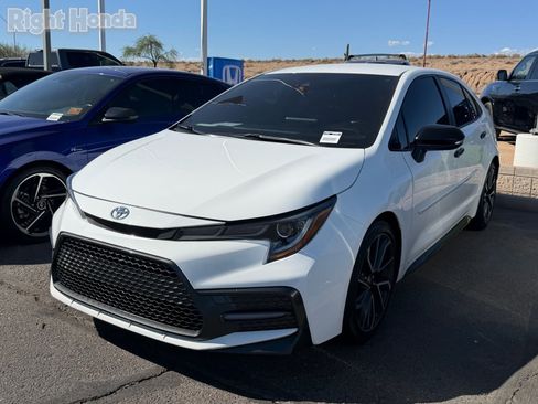 Used 2022 Toyota Corolla SE w/ Carpet Mat Package (TMS) image 2