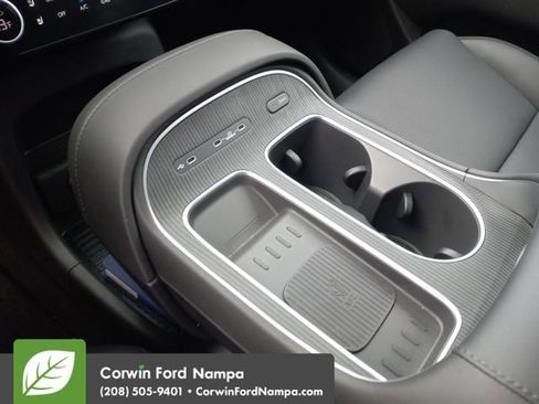 Used 2026 Hyundai Palisade Calligraphy image 18