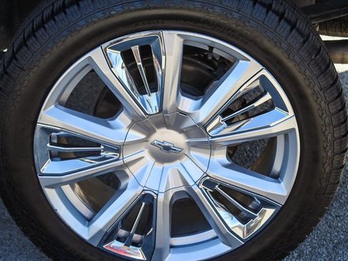 Used 2024 Chevrolet Silverado 1500 High Country w/ High Country Premium Package image 11