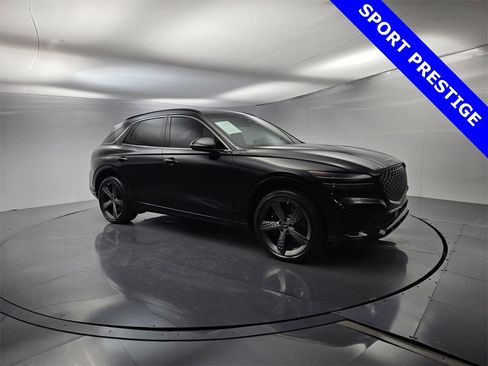 Used 2023 Genesis GV70 3.5T Sport w/ Sport Prestige Package image 2