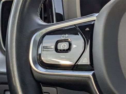 Used 2021 Volvo XC60 T8 R-Design w/ Advanced Package image 32