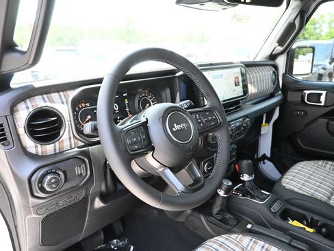 New 2026 Jeep Gladiator Mojave AWD/4WD image 20
