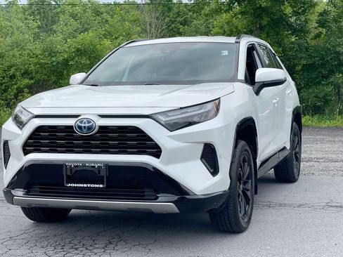 Certified 2023 Toyota RAV4 SE AWD/4WD image 12
