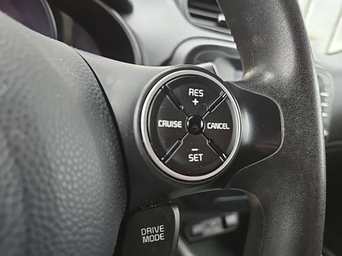 Used 2018 Kia Soul + FWD image 14