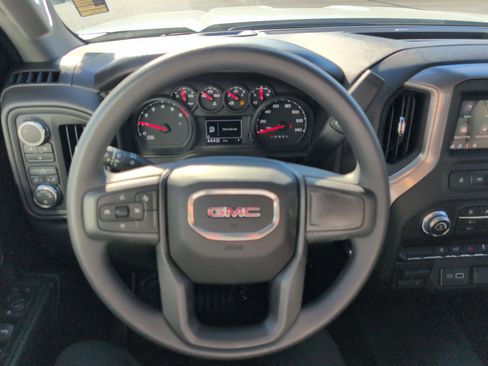 New 2026 GMC Sierra 2500 Pro w/ Convenience Package image 18