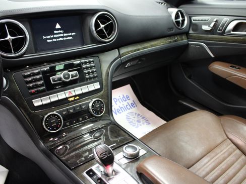 Used 2015 Mercedes-Benz SL 400 image 16