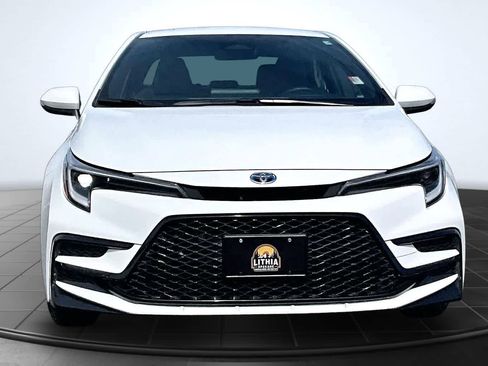 Used 2025 Toyota Corolla SE FWD image 6