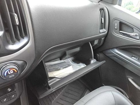 Used 2016 GMC Canyon SLE w/ All Terrain Package AWD/4WD image 23