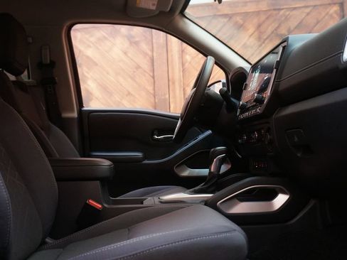Used 2025 Nissan Frontier SV w/ SV Convenience Package AWD/4WD image 52