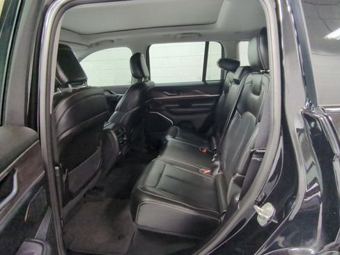 Used 2022 Jeep Grand Cherokee Limited 4xe image 20