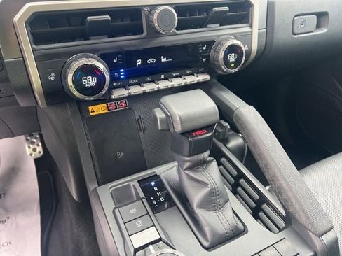 Used 2024 Toyota Tacoma TRD Sport w/ TRD Sport Premium Package AWD/4WD image 16