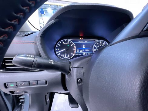 Used 2025 Nissan Sentra SR FWD image 18