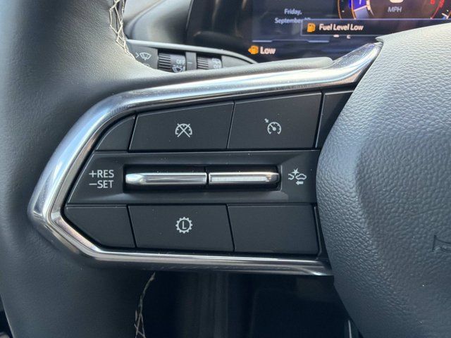 Used 2026 Chevrolet Traverse LT FWD image 28