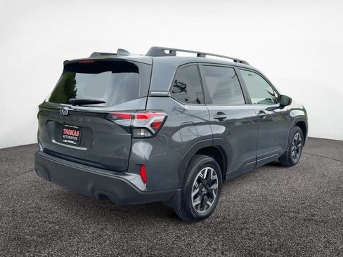 Certified 2025 Subaru Forester Premium AWD/4WD image 8