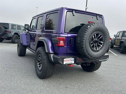 New 2026 Jeep Wrangler Unlimited Rubicon w/ Xtreme 35 Tire Package image 8