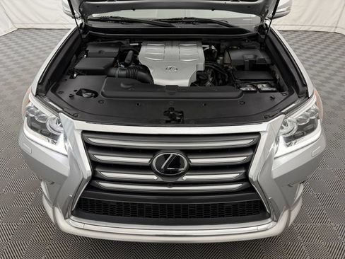 Used 2019 Lexus GX 460 Luxury AWD/4WD image 36